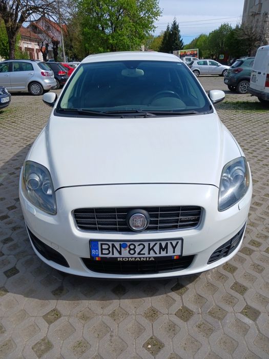 Vând Fiat Croma 1,9 JTD