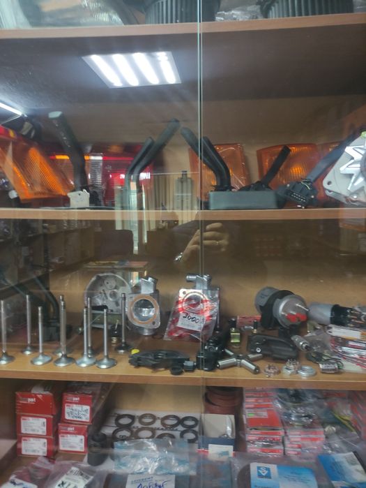 Запчасть Форд новая и б/у