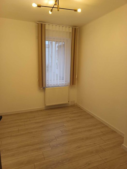 Продава се Многостаен апартамент в Шумен, Център - 150 кв.м за 2040 €/кв.м - Снимка #8