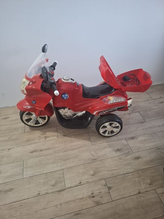 Motoreta electrica pentru copii