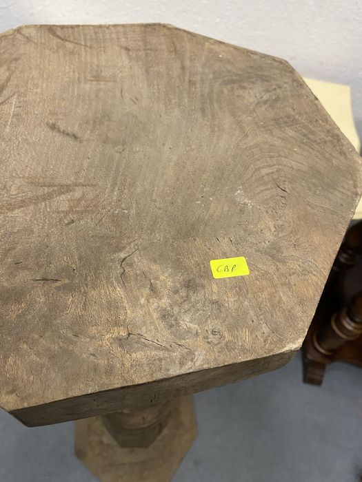 Стара френска колона от дъб