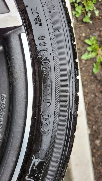 Jante de aliaj de 19 inch cu anvelope de vară 255/35/R19