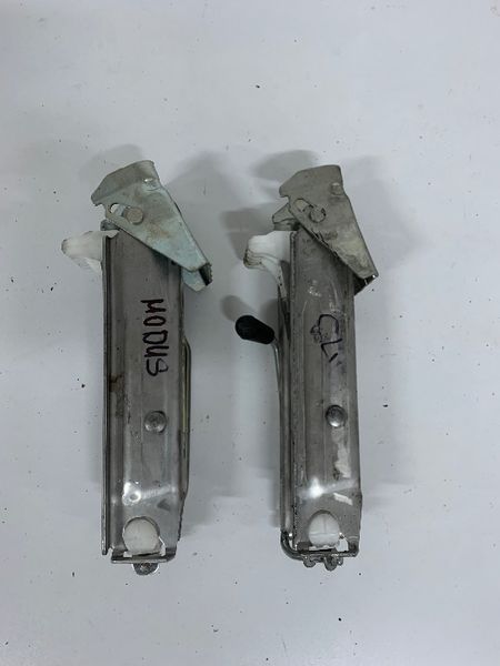 Стоп Стопове калник капак халогени крик Renault Clio III