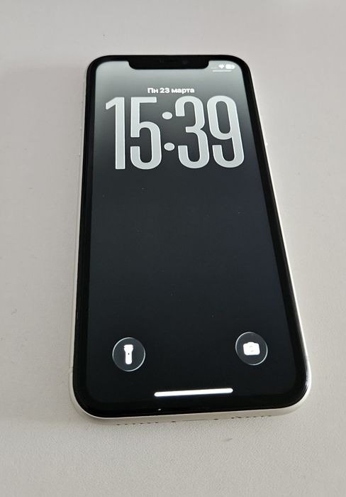 Продам айфон 11 в хорошем состоянии