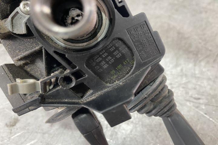 Maneta stergatoare parbriz si luneta 09185417 / 09 185 417 Opel Corsa