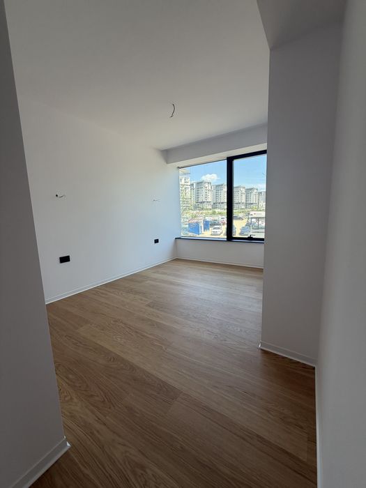 De vanzare apartament 4 camere ONE LAKE CLUB bloc D