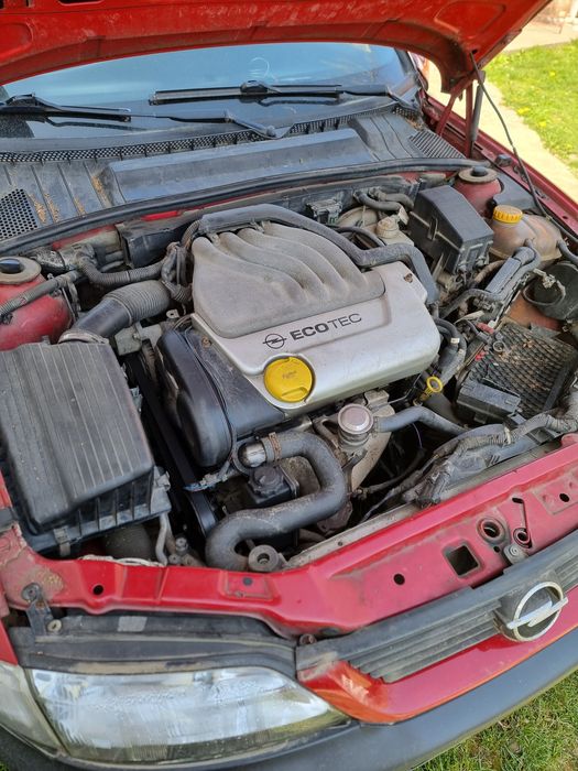 Opel vectra  16 benzina   16v pentru  dezmembrari .menționez