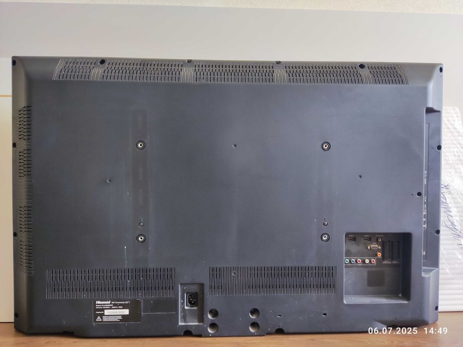 ЖК Телевизор Hisense  (42")