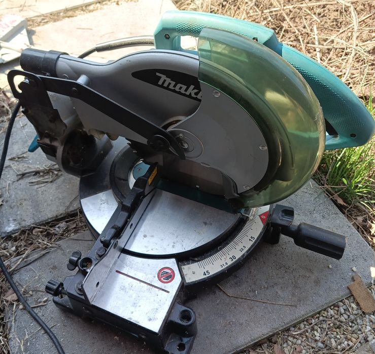 Fierastrau circular stationar Makita MLS100, 1500 W,