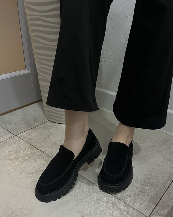 Продам женскую обувь