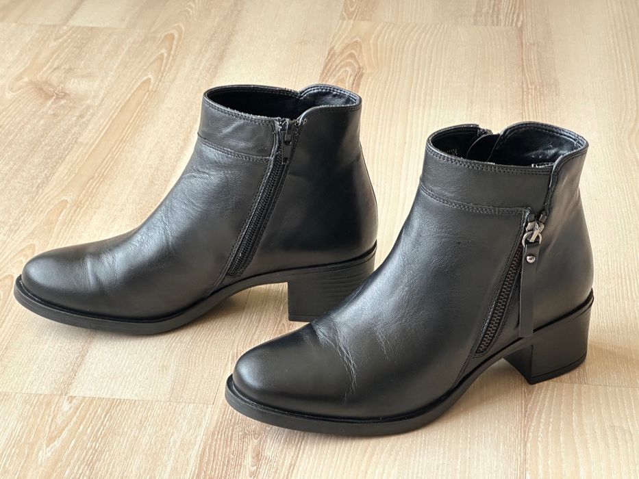 Боти Bata от естествена кожа, номер 37