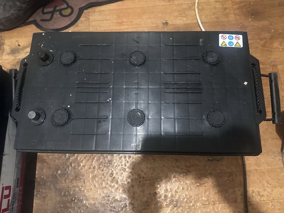 Акумулятор MUTLU 12v 225Ah