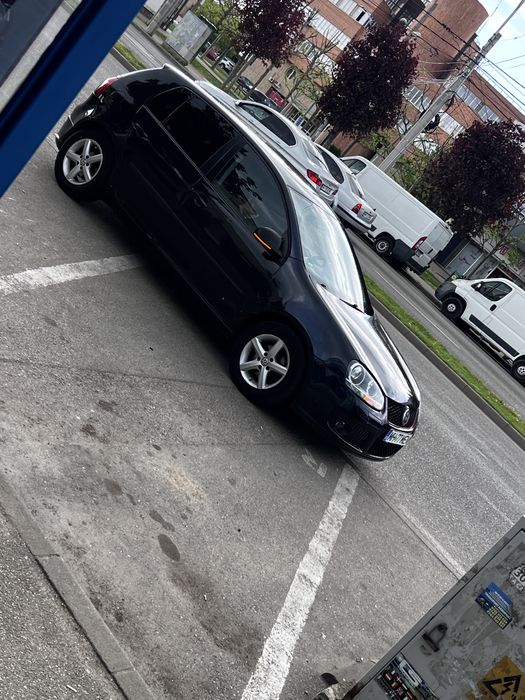 VW Golf 5 1.4 MPI 75 CP • 2005 • AC • Navigație • Cameră Marșarier