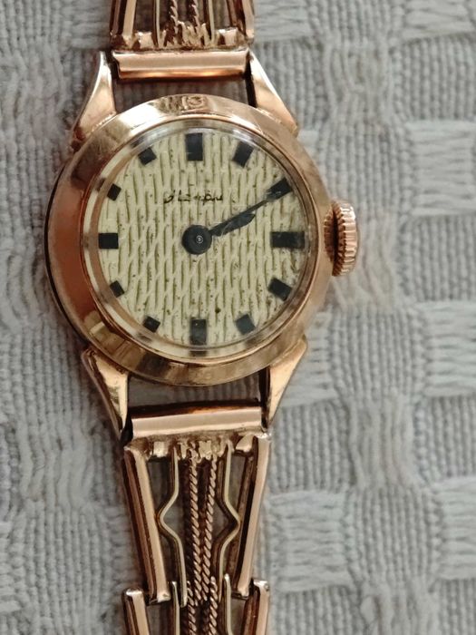 Часы золотые женские 16.22 гр.