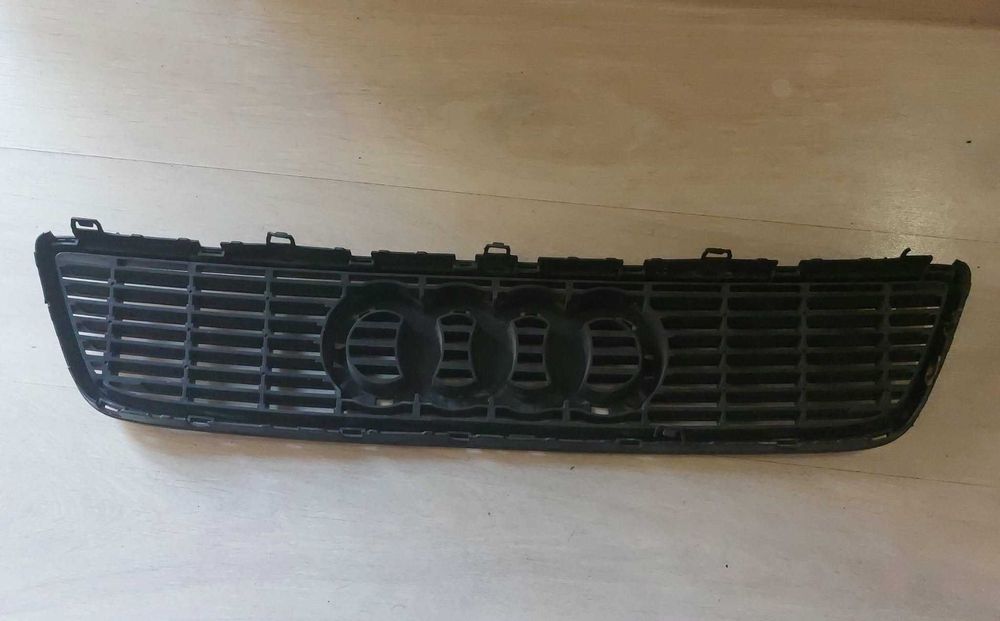 Решетка за предна броня Audi S3 8L