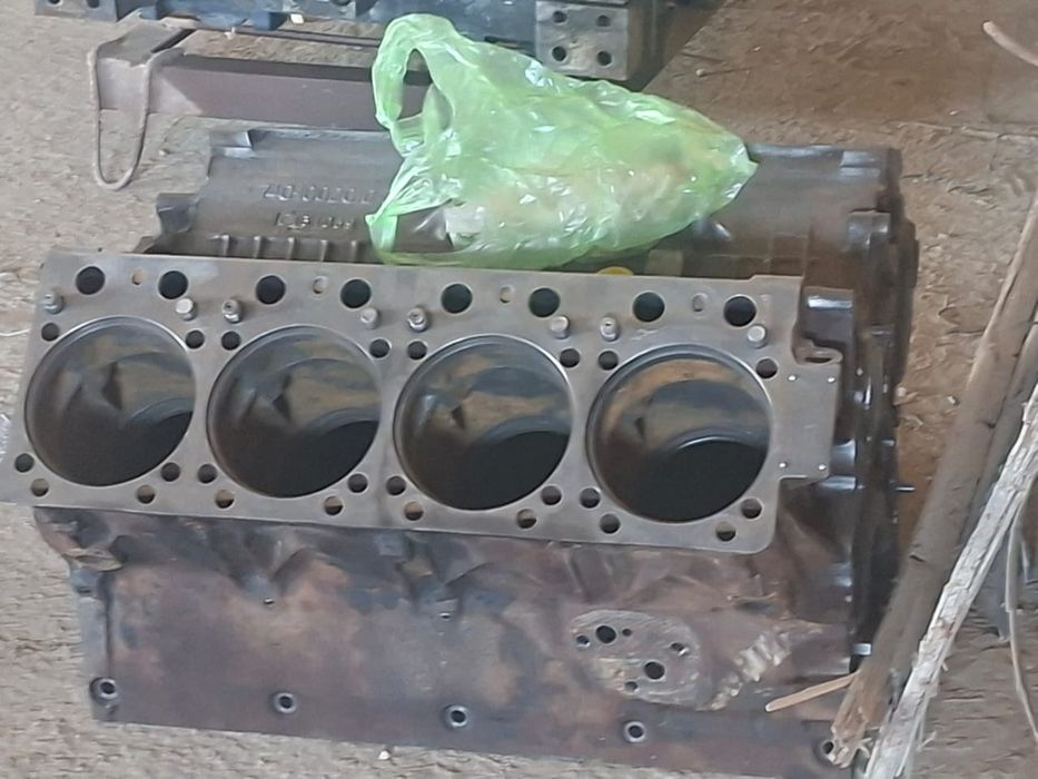 Запчасти на автокран