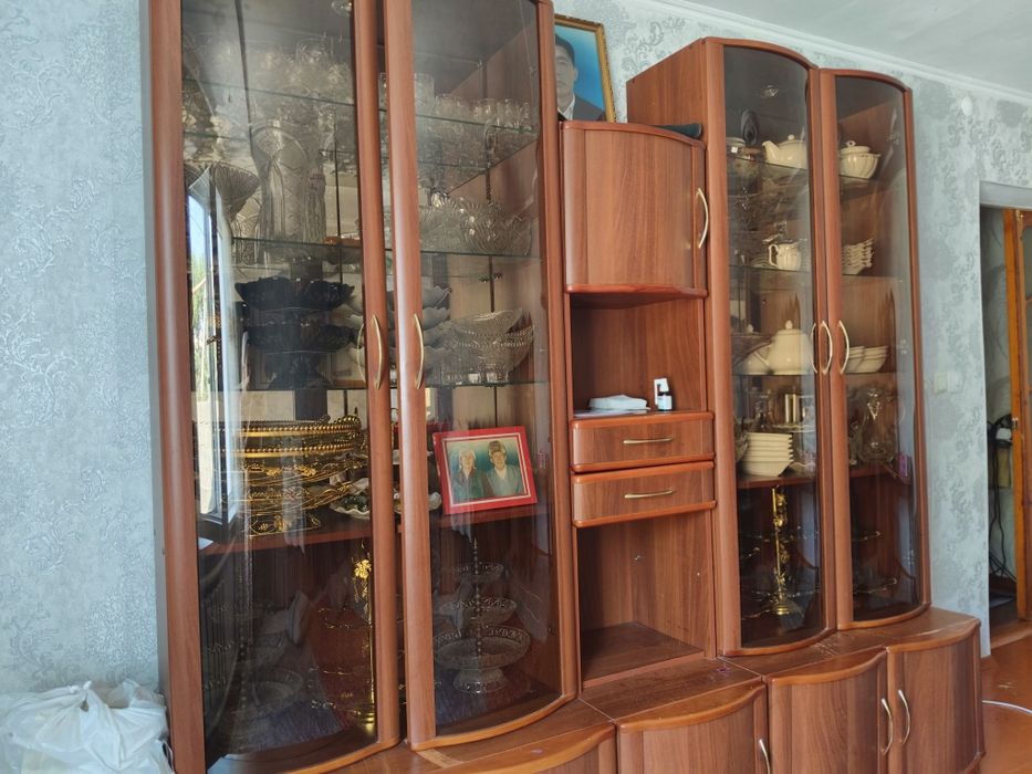 Стенка горка продается