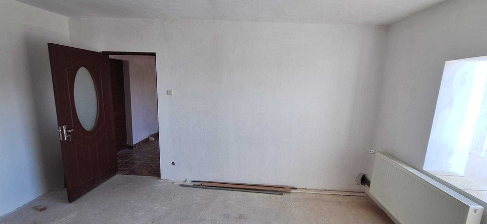 Vand apartament cu 2 camere