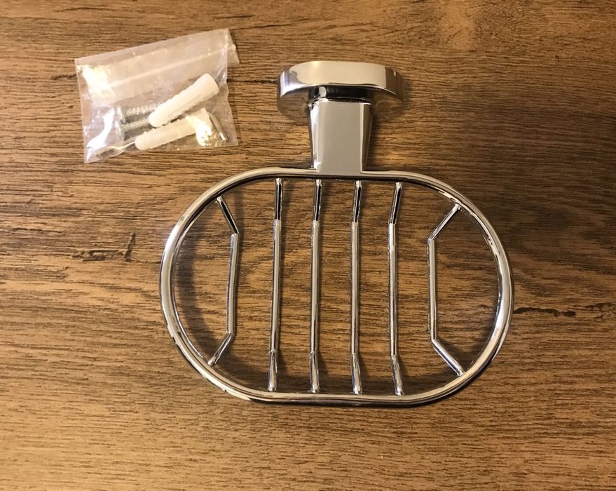 Аксесоари за баня + подарък батерия за мивка