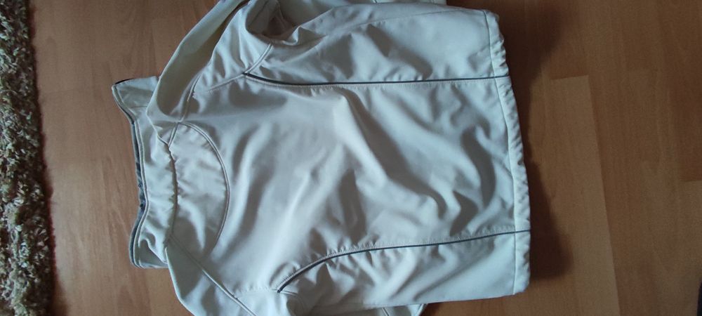 Яке Microsoft UK  размер М номер 38 два пъти обличано