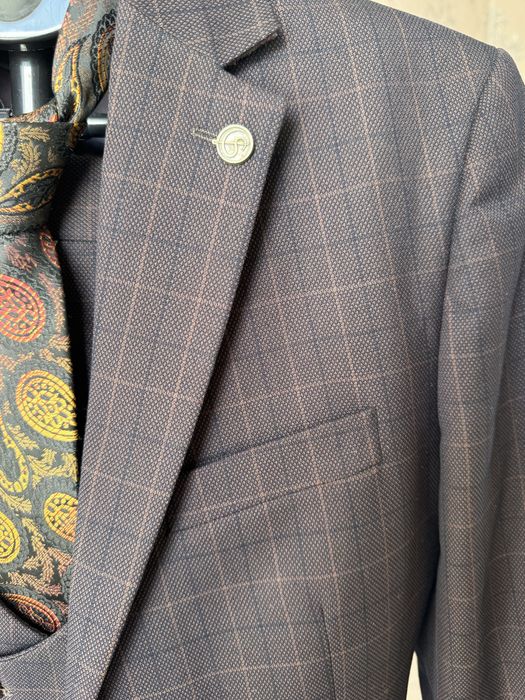 продам костюм производство Италия