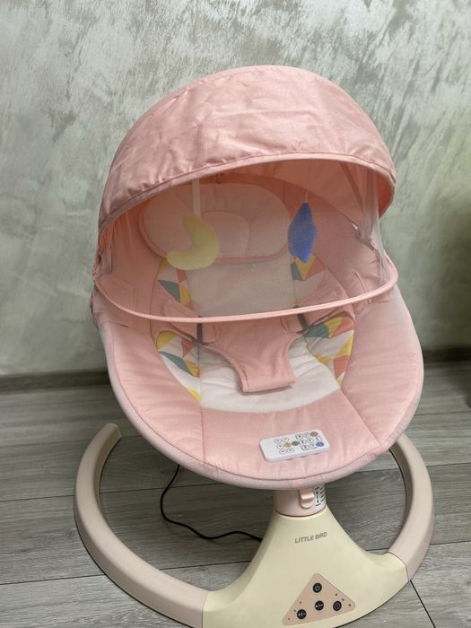 Vând leagan electric