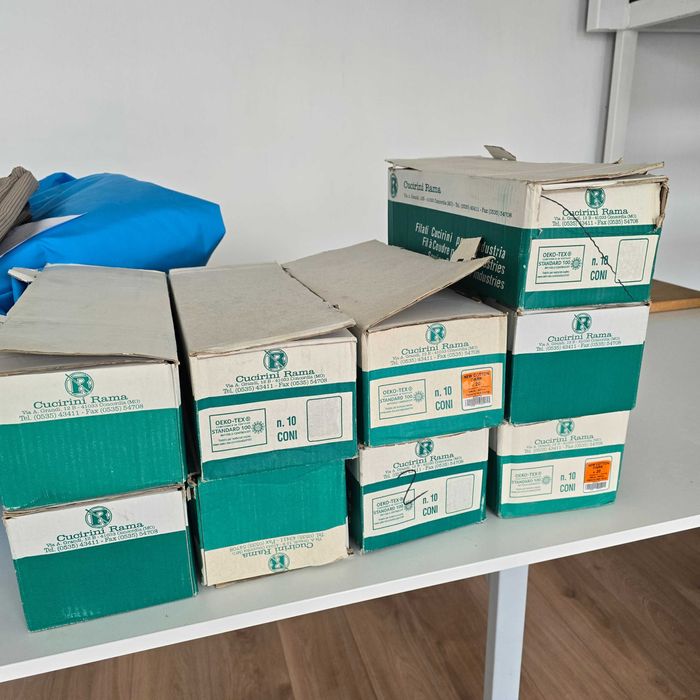 Ata de cusut 2300 mt/ con , grosime 20 , Made in Italy