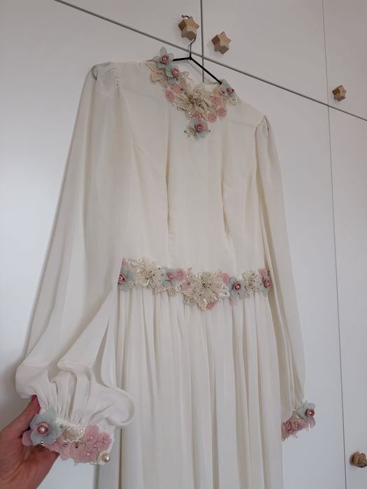 Белое платье на мероприятие