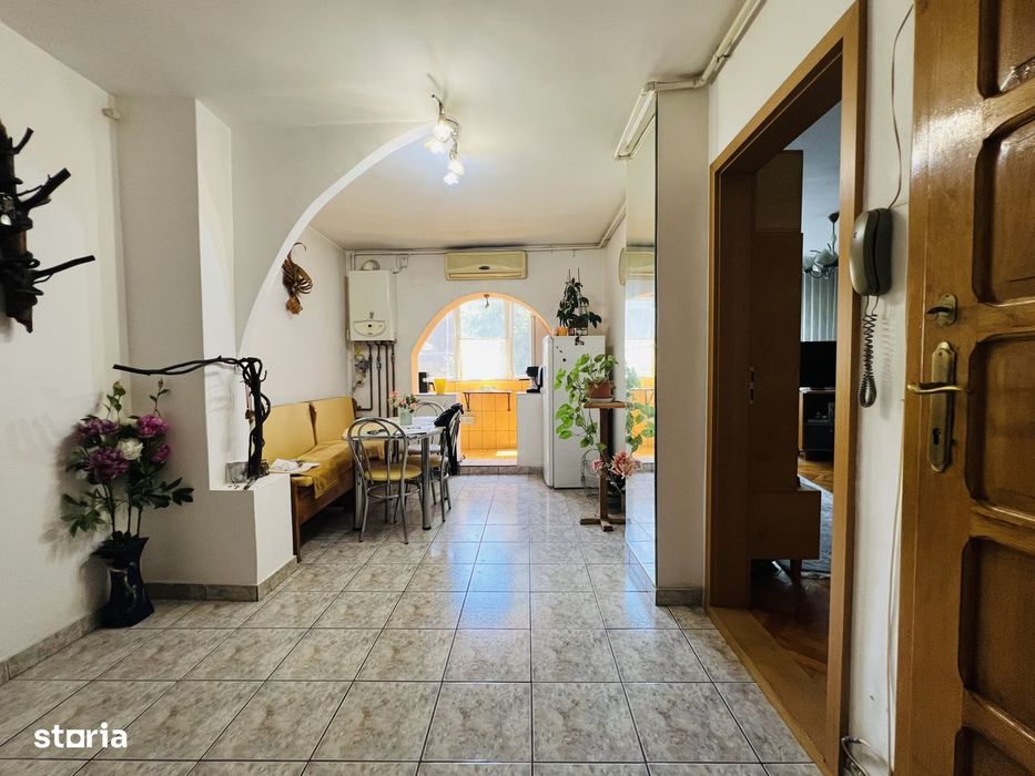 Apartament 3 camere, etaj 3, boxa - zona Torontalului — fotografia 3