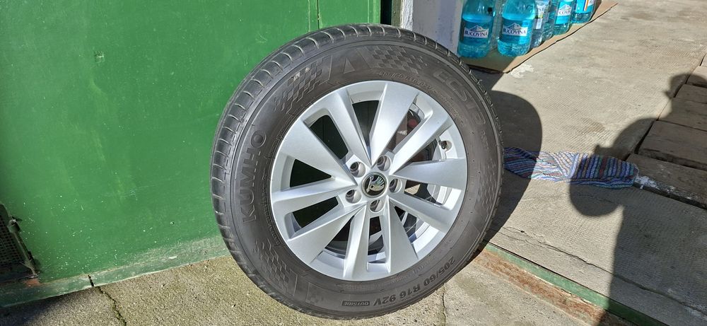 Set jante + anvelope 205/60R16