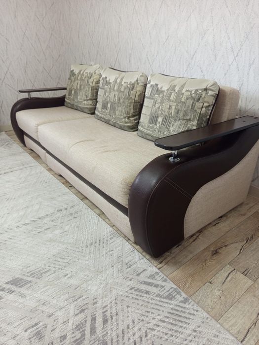 Диван в хорошем состоянии