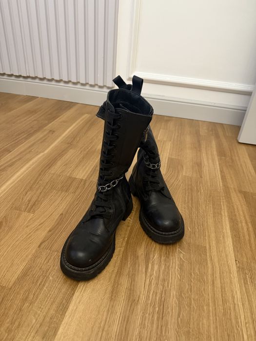 Продаю зимние ботинки