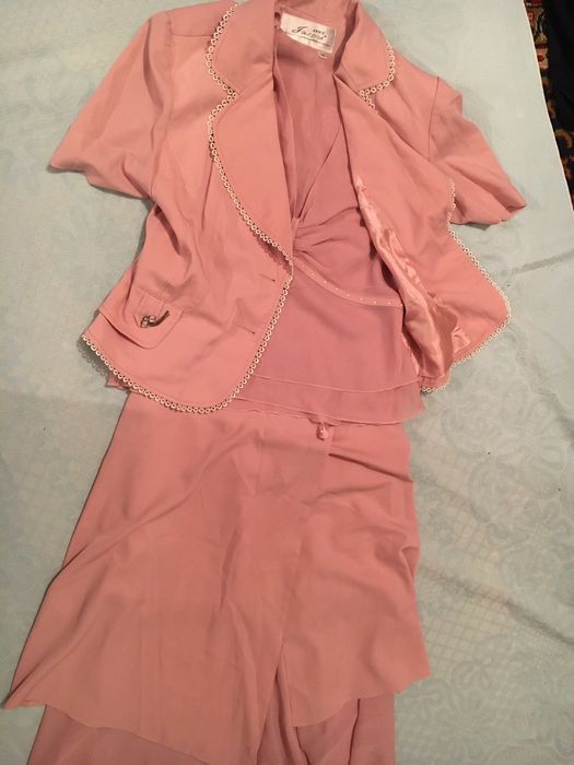 Разная женская одежда