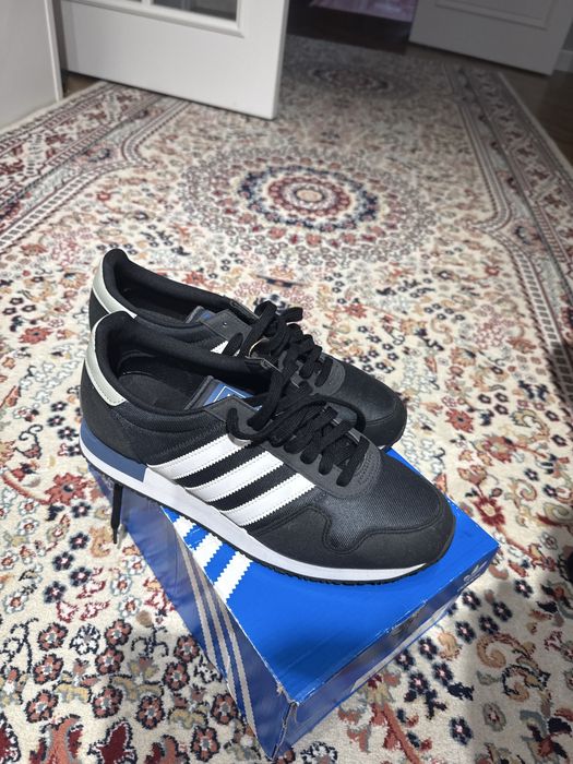 Продам кроссовки адидас