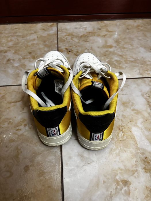 Nike air force 1 amarillo nba US9.5/EU43