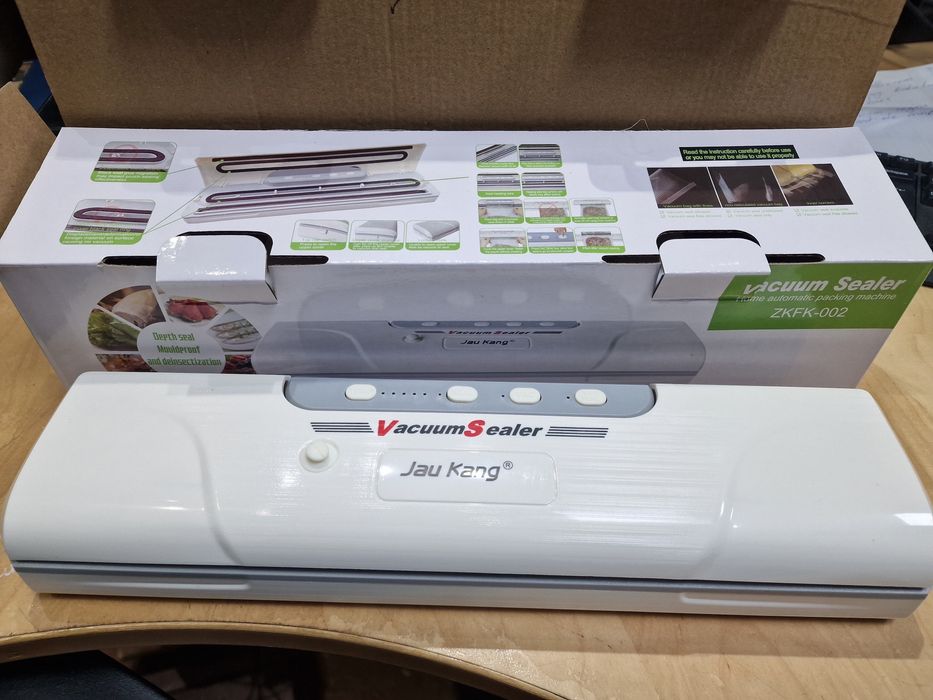 Aparat vidat pungi si caserole cu supapa