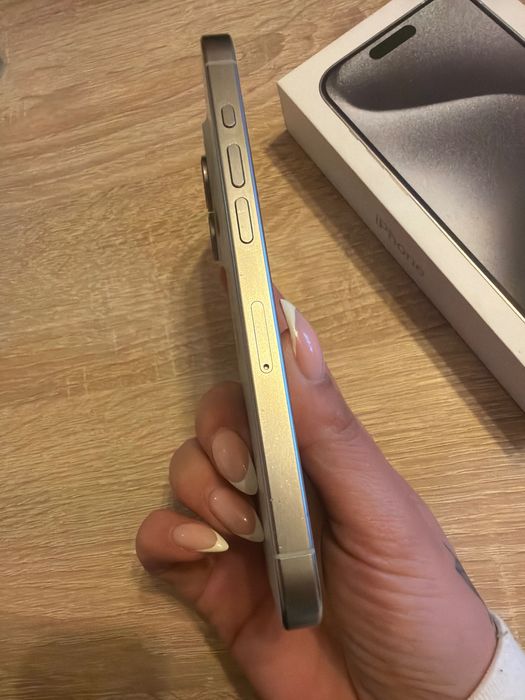 iPhone 15 pro 128 GB