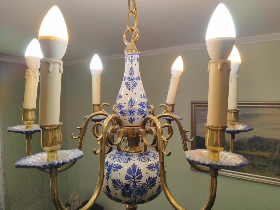 Голландская антикварная люстра Делфт