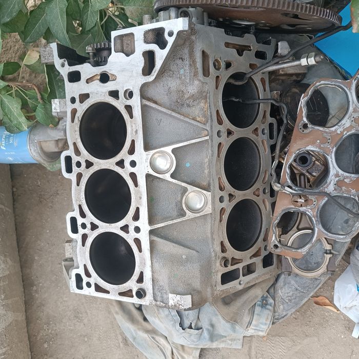 Каптива 3.2 мотор сотилади.