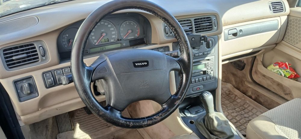 Volvo v70 combi 2.5i 1999