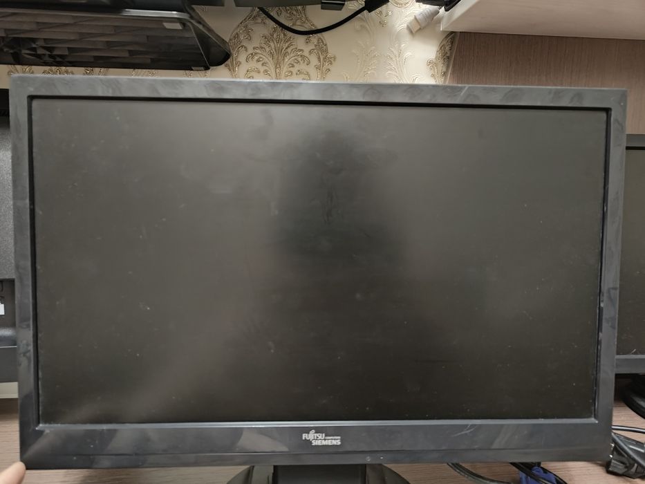 Мониторы продам.