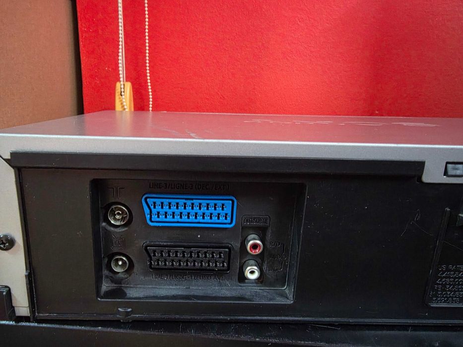 Продавам Видео SONY HI-FI