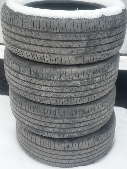 Продается комплект резины