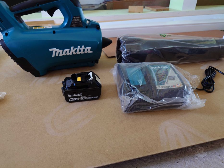 Suflanta pentru frunze MAKITA XPT