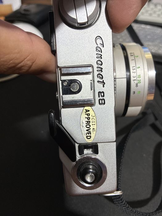 Aparat foto Canon model Canonet 28