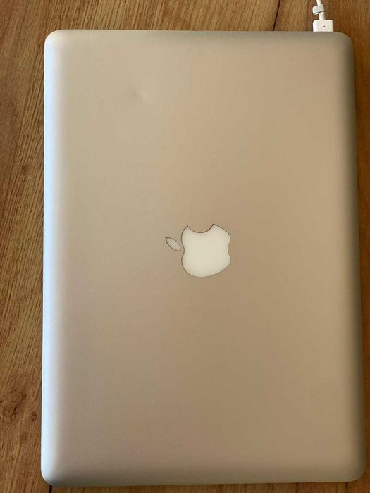 Vand MacBook Pro 13-inch (Mid 2012) – în stare foarte bună