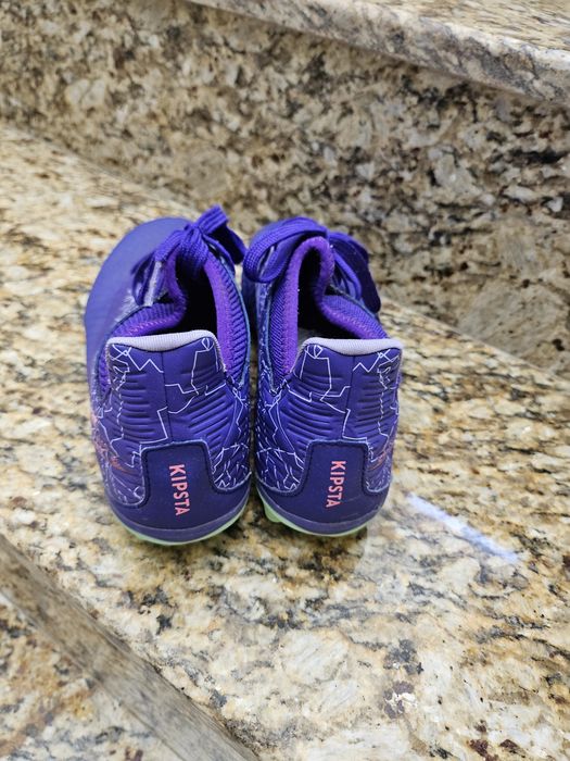 Футболни бутонки