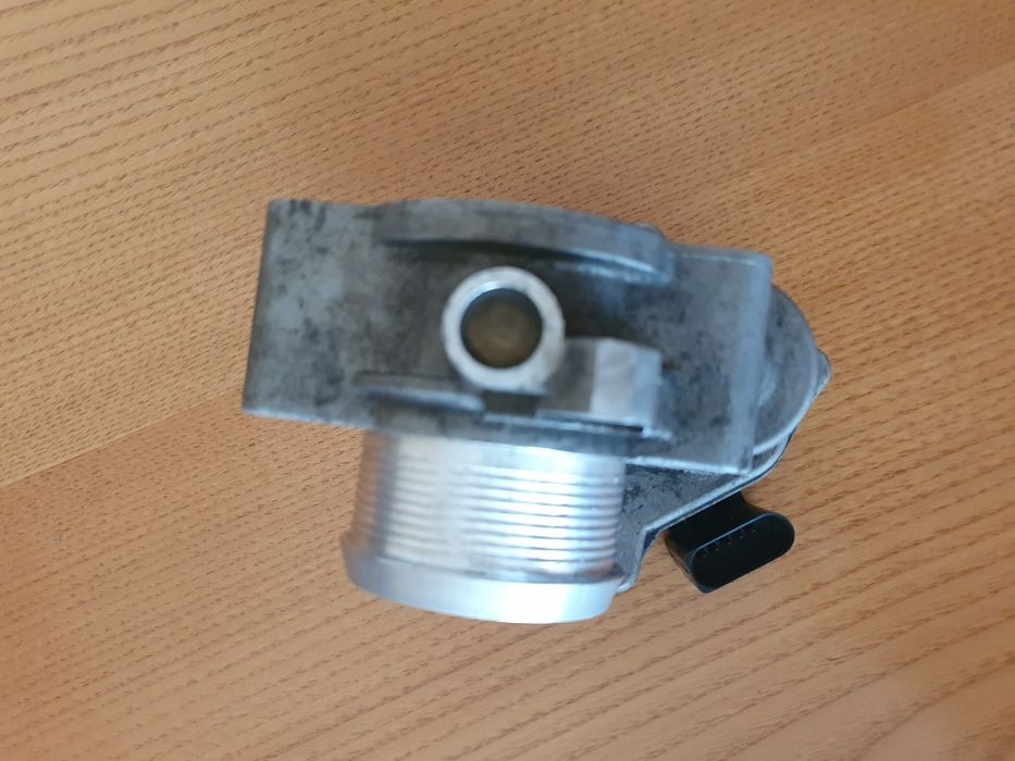 Дроселова клапа Audi VW Skoda Seat дросел меко гасене Valeo