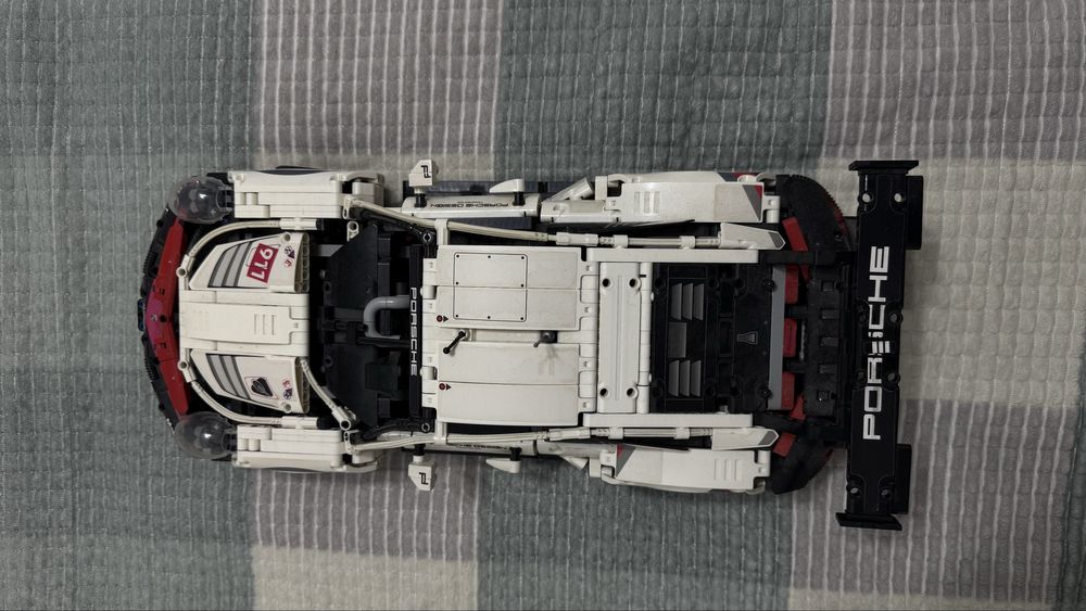 LEGO Technic Porsche 911 RSR