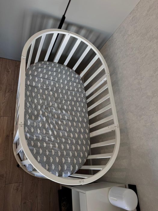 Продам детскую кроватку 7в1